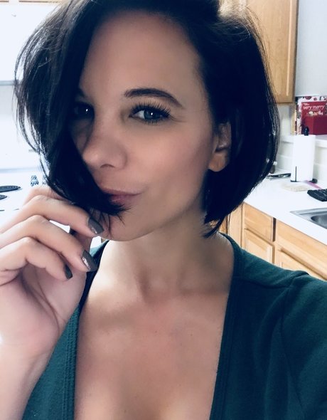 tattooed shemale onlyfans pornos img