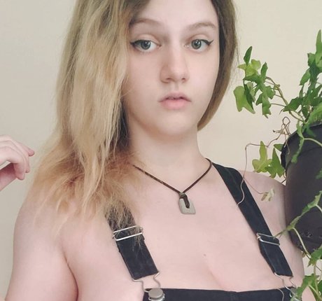 Annonalfa free pornstar img