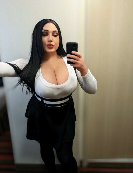 ThighHiBby hd pornstar picture