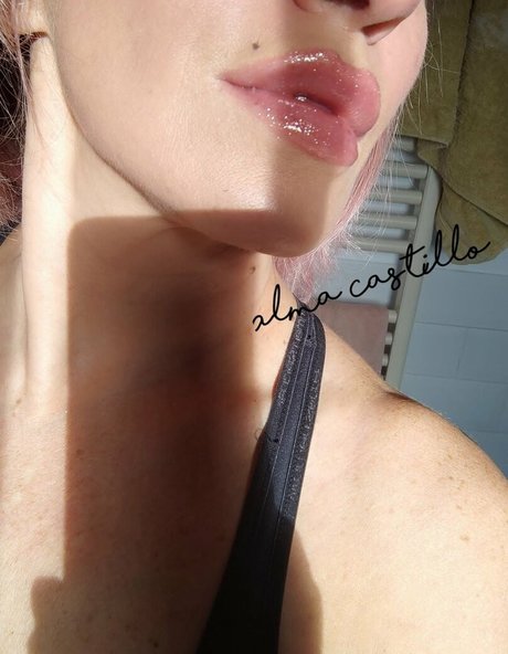 Alma Castillo art star photos