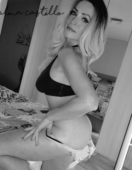 Alma Castillo porn actress pic