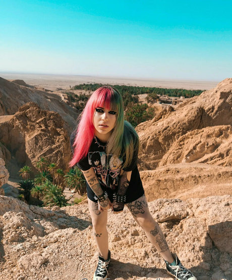 laylaemogoth nudes star picture