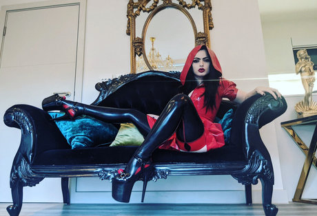 Empress Poison free actress pictures