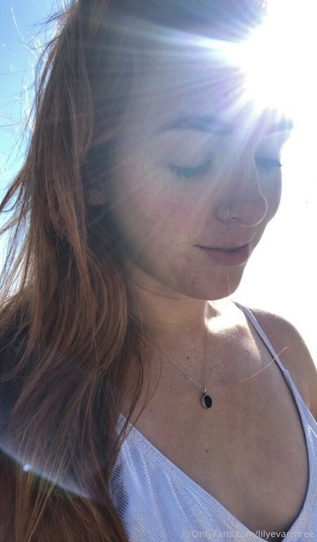 lilyevansfree star hd gallery