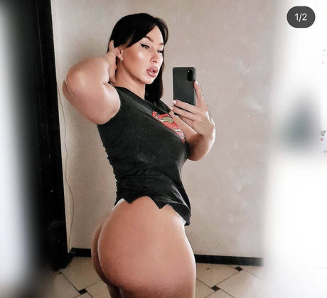 Miss Kiss pretty pornstar img