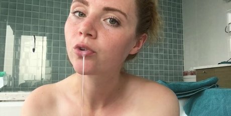 Haylee Love pornstar perfect images