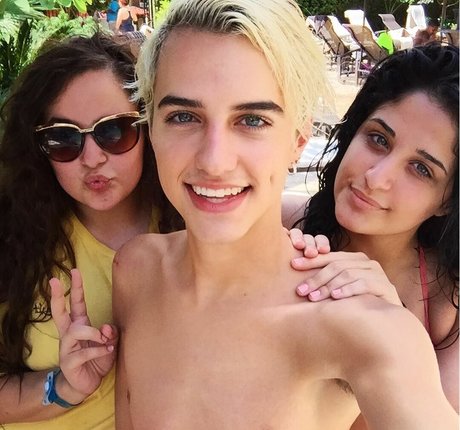 SophieSommers pornstar sexy photos