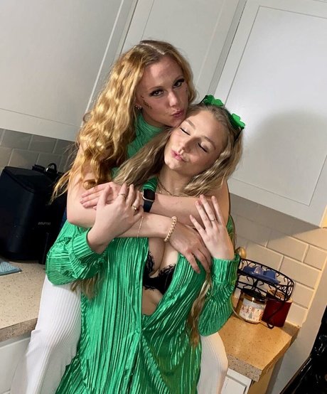 Hannah Alyssa Woods pornstar free photos