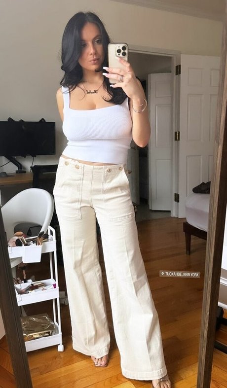 Rachel Winchester free pornstar pic