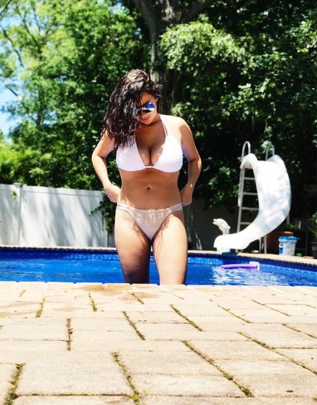 Rachel Winchester star nude gallery