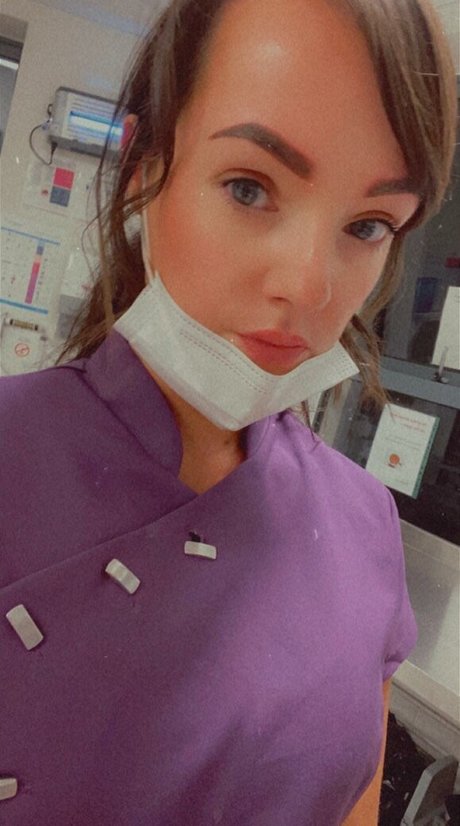 Maisey Brooks sexy star photo