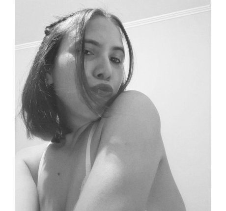 missxxx25 top model photo