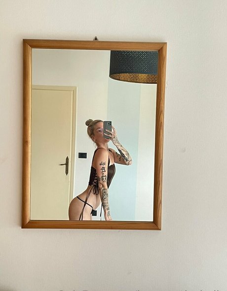 innocent isabel beautiful model image