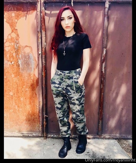 freyanillinht erotic actress img