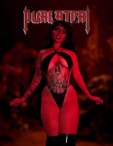 mischa cleo moore hot model image