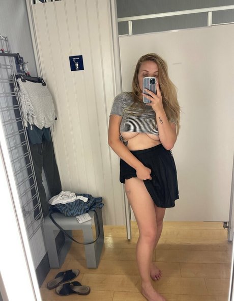 leeloo luv free pornstar image