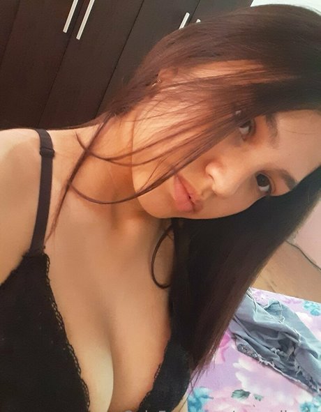 bunnyallesia beautiful actress pictures