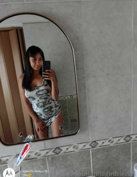 gggloria model naked pics