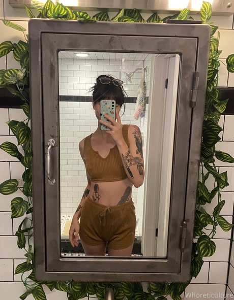 skinny blonde milf onlyfans porno pics