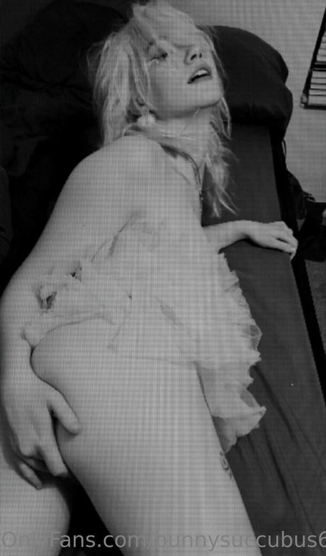 bunnysuccubus637 pornstar exclusive images