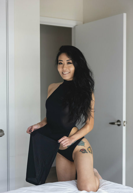 megami star erotic gallery