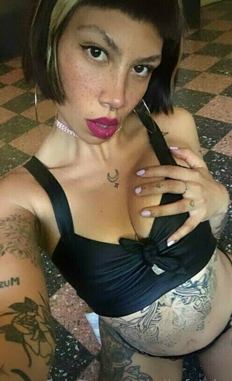 mikafatale adult actress img