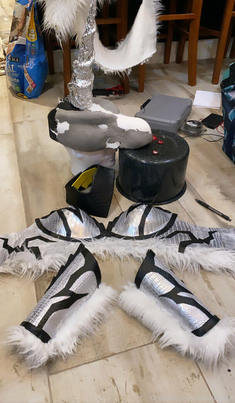 pashavixen model naked photos