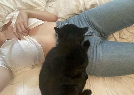 rosalindcorrupts adult model img