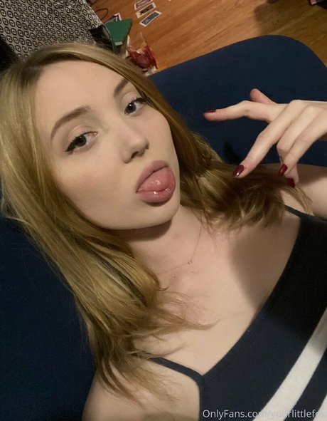 rosalindcorrupts exclusive actress photo