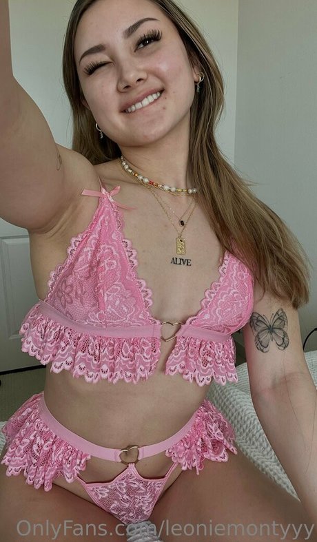 leoniemontyyy pornographic star picture