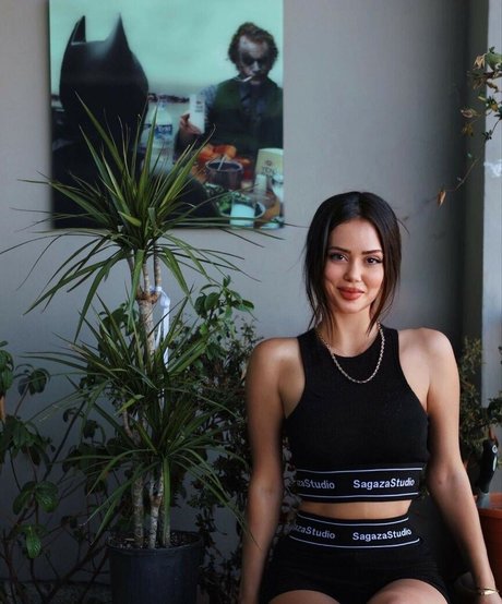 bernacalanthe best star photo