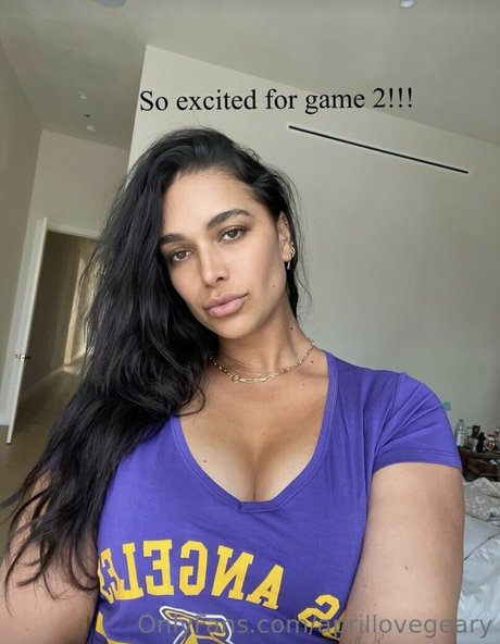 aprillovegeary sexy model pic