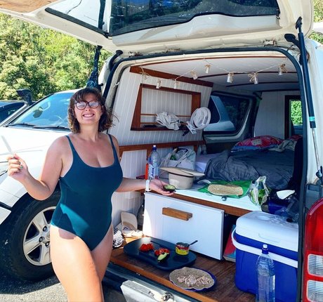 SliceOfSalami hot star image