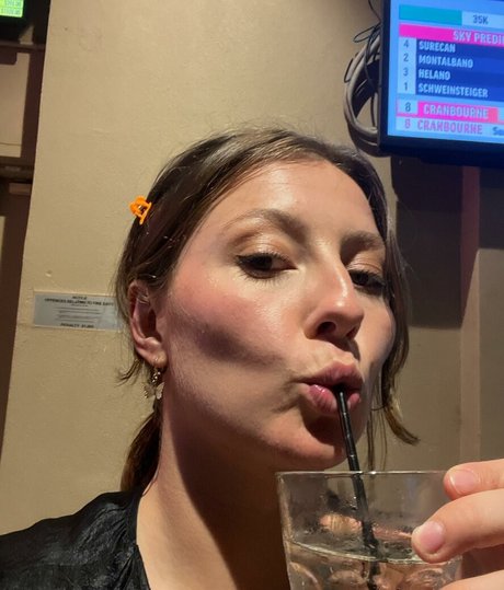 fingering pussy onlyfans hot sexy image