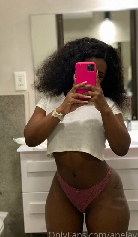 Anelay hot actress pics