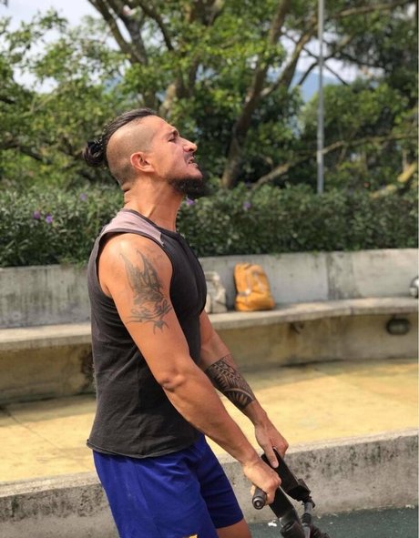 monvalx star pictures