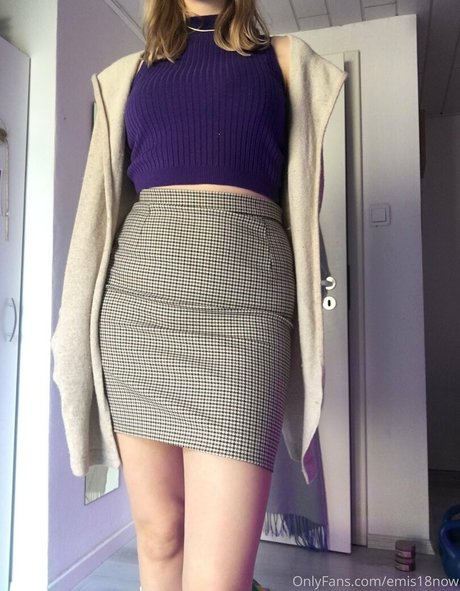 emis18now beautiful actress image