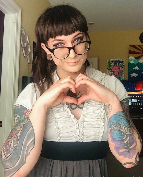 curvy muscle onlyfans art nude pics