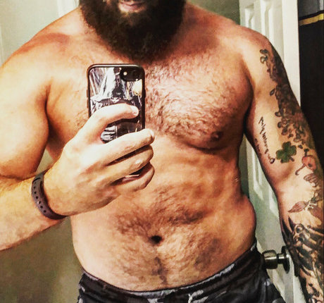 thecavemanxxx star perfect pic