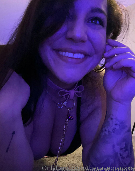 thecavemanxxx model porn picture