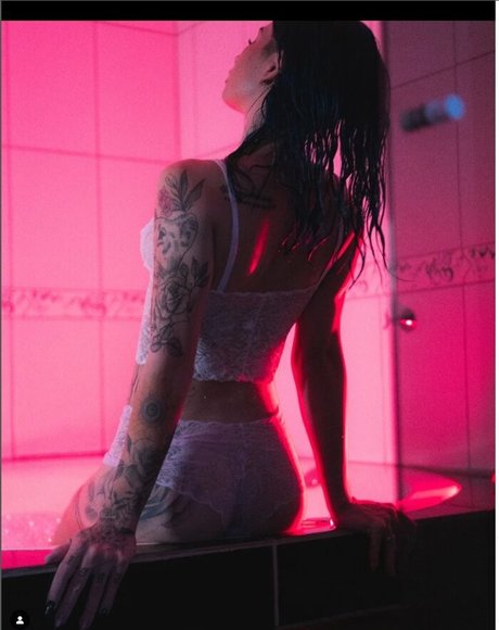 Thaizera model porn photo