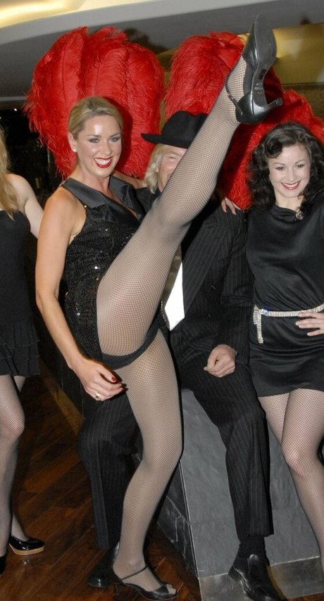 Claire Sweeney star exclusive pics