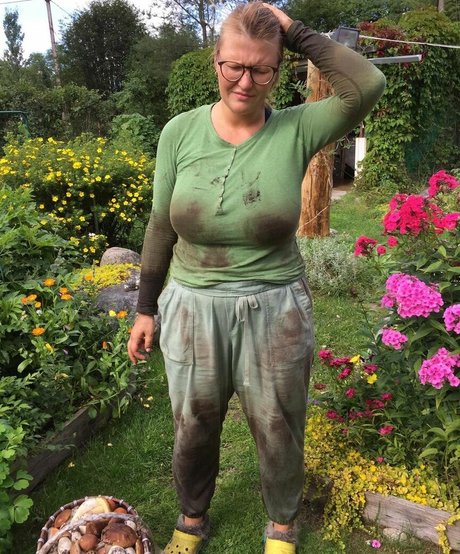 Veronika Ivanova pornstar art pics