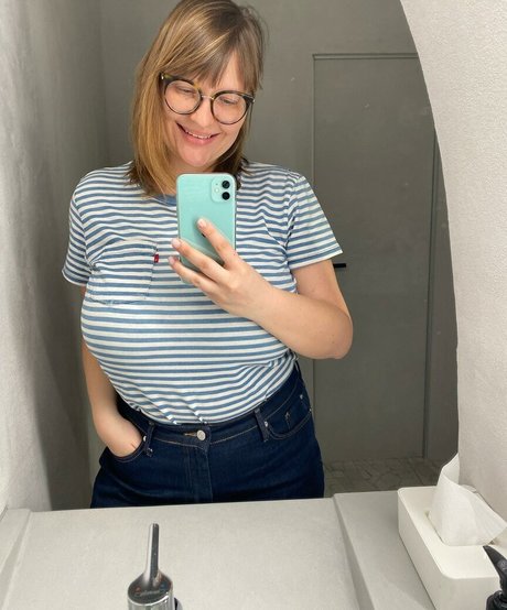 black onlyfans naked pics