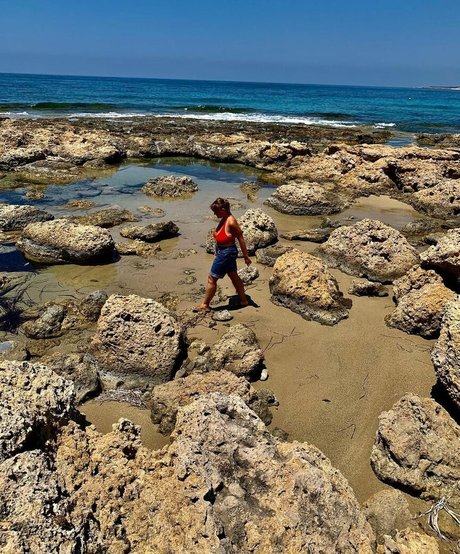 Veronika Ivanova nude pornstar archive