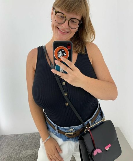 milf yoga onlyfans hot nude picture