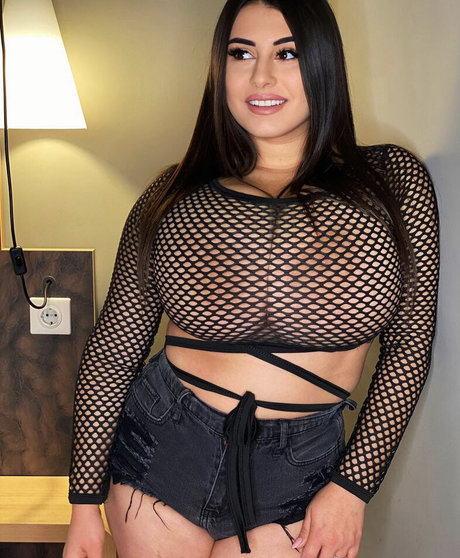 Rozzzywow pretty model images