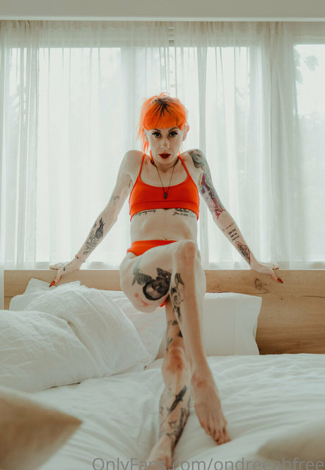 male tiktok stars onlyfans erotic image