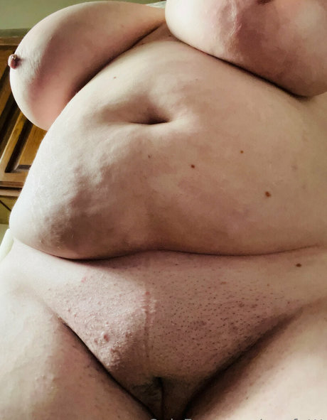 mrsfettt model exclusive image