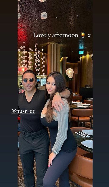 Simone Goodall art star pics